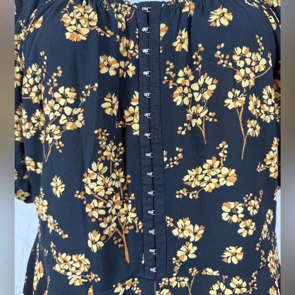 City Chic Black Golden Posey Lightweight Corset Detail Peplum Blouse NWT Size 16 - Picture 3 of 11